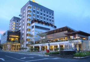 Kings Green Hotel_01